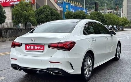 Mercedes-Benz A-Класс, 2021 год, 1 950 000 рублей, 4 фотография