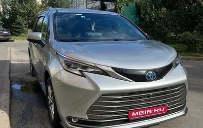 Toyota Sienna, 2022 год, 3 950 000 рублей, 1 фотография