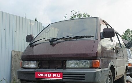 Nissan Largo III (W30), 1989 год, 115 000 рублей, 1 фотография