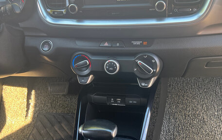 KIA Stonic, 2019 год, 1 650 000 рублей, 15 фотография