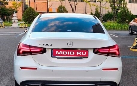 Mercedes-Benz A-Класс, 2021 год, 2 600 000 рублей, 2 фотография