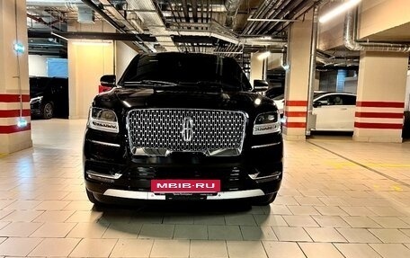 Lincoln Navigator, 2019 год, 7 500 000 рублей, 2 фотография