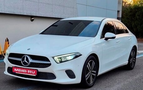 Mercedes-Benz A-Класс, 2021 год, 2 600 000 рублей, 5 фотография