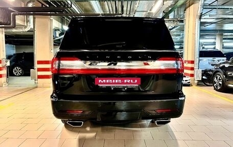Lincoln Navigator, 2019 год, 7 500 000 рублей, 5 фотография