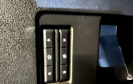 Lincoln Navigator, 2019 год, 7 500 000 рублей, 16 фотография