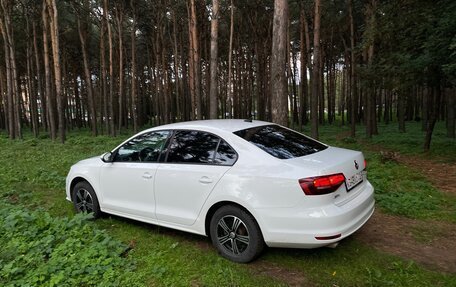 Volkswagen Jetta VI, 2017 год, 1 450 000 рублей, 3 фотография