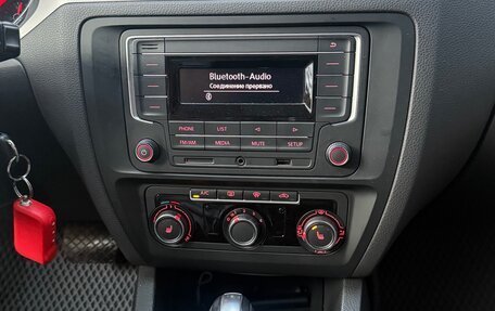 Volkswagen Jetta VI, 2017 год, 1 450 000 рублей, 11 фотография