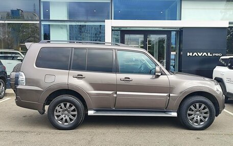 Mitsubishi Pajero IV, 2014 год, 2 599 000 рублей, 4 фотография