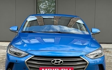Hyundai Elantra VI рестайлинг, 2016 год, 1 250 000 рублей, 2 фотография