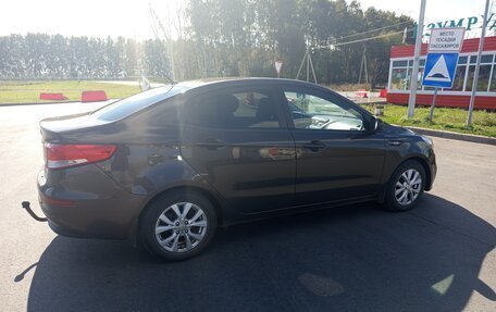 KIA Rio III рестайлинг, 2016 год, 1 000 000 рублей, 4 фотография