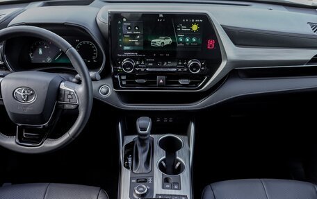 Toyota Highlander, 2025 год, 5 420 000 рублей, 14 фотография
