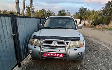 Mitsubishi Pajero III рестайлинг, 2004 год, 600 000 рублей, 1 фотография