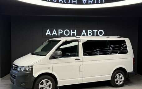 Volkswagen Caravelle T5, 2014 год, 2 250 000 рублей, 1 фотография