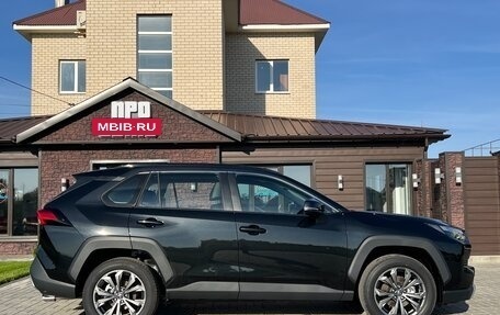 Toyota RAV4, 2025 год, 3 950 000 рублей, 4 фотография