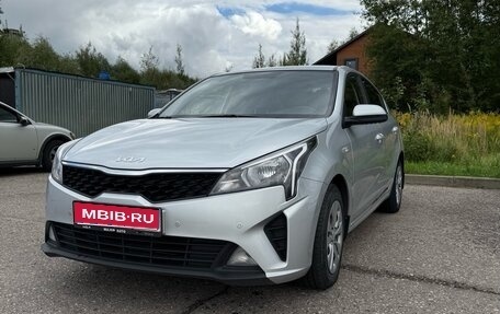 KIA Rio IV, 2021 год, 1 980 000 рублей, 1 фотография