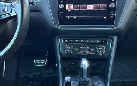 Volkswagen Tiguan II, 2018 год, 2 950 000 рублей, 14 фотография