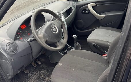 Renault Logan I, 2015 год, 280 000 рублей, 3 фотография