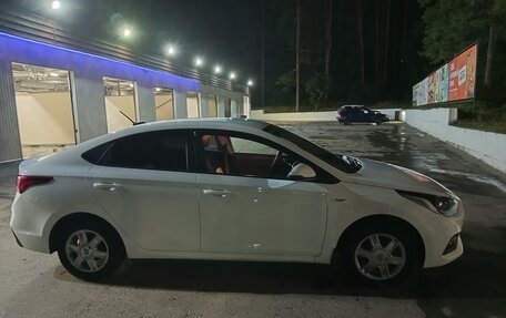Hyundai Solaris II рестайлинг, 2019 год, 1 250 000 рублей, 1 фотография