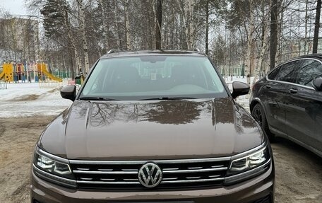 Volkswagen Tiguan II, 2017 год, 2 900 000 рублей, 1 фотография