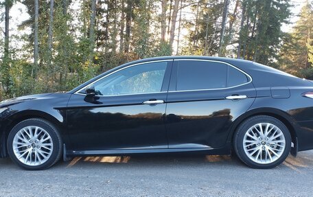Toyota Camry, 2019 год, 2 400 000 рублей, 5 фотография