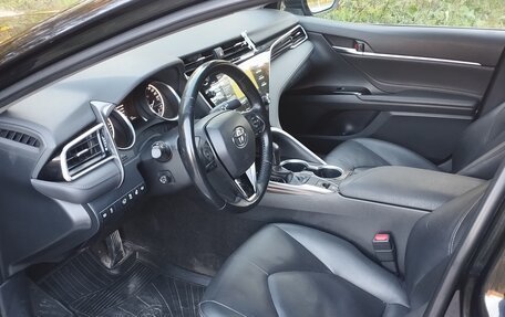 Toyota Camry, 2019 год, 2 400 000 рублей, 12 фотография