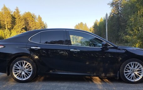 Toyota Camry, 2019 год, 2 400 000 рублей, 10 фотография