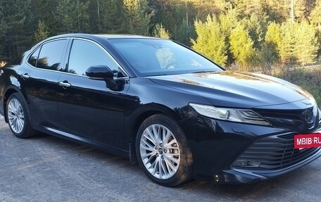 Toyota Camry, 2019 год, 2 400 000 рублей, 23 фотография