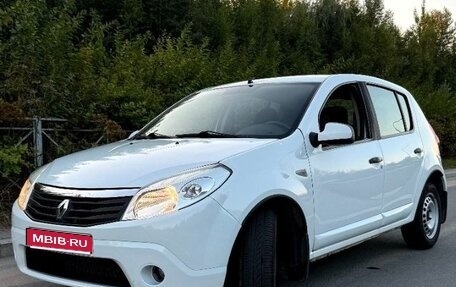 Renault Sandero I, 2010 год, 335 000 рублей, 1 фотография