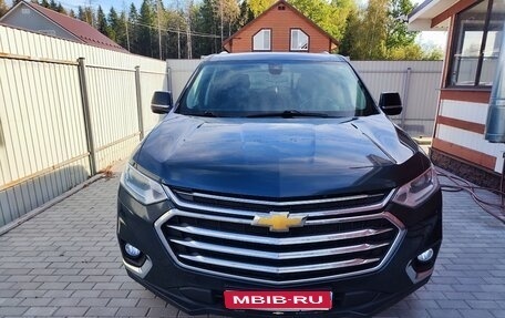 Chevrolet Traverse II, 2018 год, 3 400 000 рублей, 1 фотография