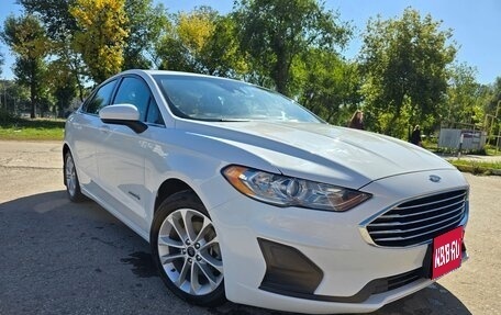 Ford Fusion (North America) II, 2019 год, 1 940 000 рублей, 1 фотография