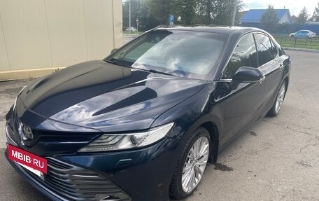 Toyota Camry, 2018 год, 2 350 000 рублей, 3 фотография