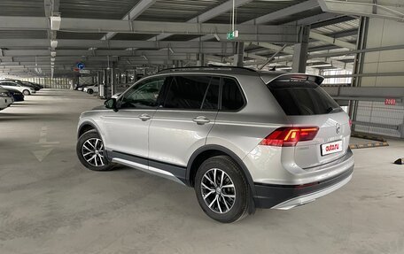 Volkswagen Tiguan II, 2019 год, 2 600 000 рублей, 5 фотография