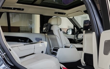 Land Rover Range Rover IV рестайлинг, 2025 год, 24 800 000 рублей, 13 фотография