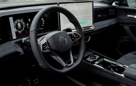 Volkswagen Tiguan, 2024 год, 4 750 000 рублей, 15 фотография
