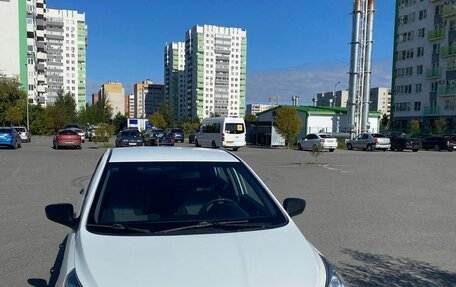 Hyundai Solaris II рестайлинг, 2013 год, 770 000 рублей, 1 фотография