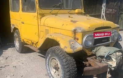 Toyota Land Cruiser 40, 1973 год, 700 000 рублей, 1 фотография