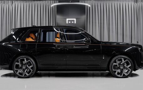 Rolls-Royce Cullinan, 2025 год, 90 261 696 рублей, 10 фотография
