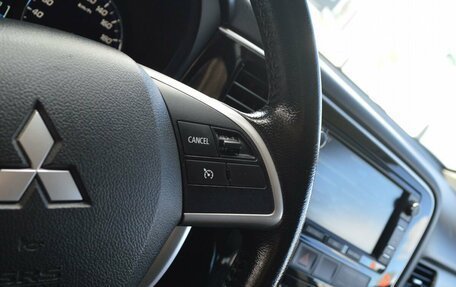 Mitsubishi Outlander III рестайлинг 3, 2013 год, 1 449 000 рублей, 14 фотография