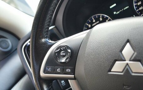Mitsubishi Outlander III рестайлинг 3, 2013 год, 1 449 000 рублей, 12 фотография