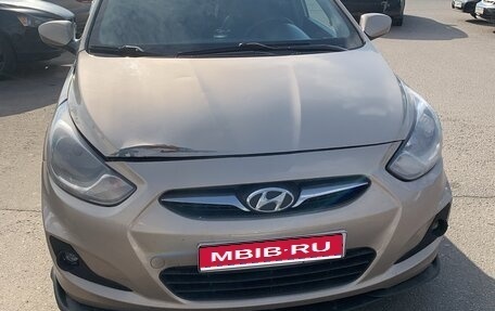 Hyundai Solaris II рестайлинг, 2011 год, 450 000 рублей, 1 фотография