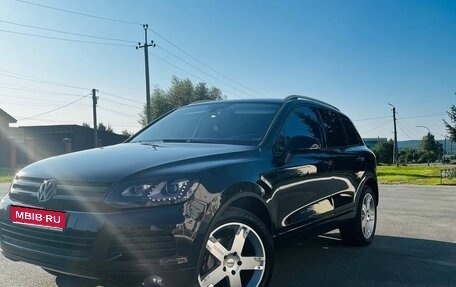 Volkswagen Touareg III, 2011 год, 2 100 000 рублей, 1 фотография