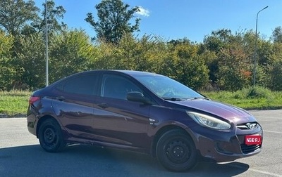 Hyundai Solaris II рестайлинг, 2013 год, 800 000 рублей, 1 фотография