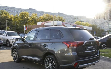 Mitsubishi Outlander III рестайлинг 3, 2017 год, 1 685 000 рублей, 7 фотография