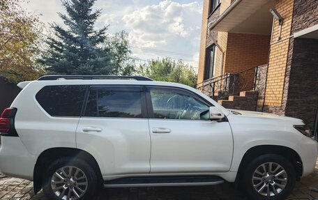 Toyota Land Cruiser Prado 150 рестайлинг 2, 2019 год, 4 900 000 рублей, 6 фотография