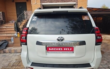 Toyota Land Cruiser Prado 150 рестайлинг 2, 2019 год, 4 900 000 рублей, 4 фотография