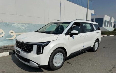 KIA Carnival, 2025 год, 6 500 000 рублей, 2 фотография