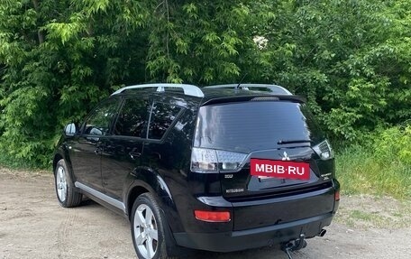 Mitsubishi Outlander III рестайлинг 3, 2008 год, 869 000 рублей, 3 фотография