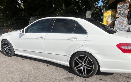 Mercedes-Benz E-Класс, 2012 год, 1 500 000 рублей, 3 фотография