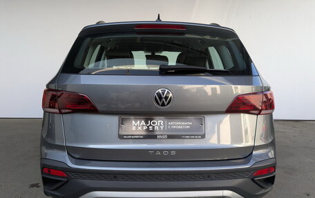 Volkswagen Taos, 2022 год, 2 600 000 рублей, 11 фотография