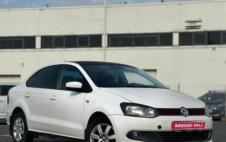 Volkswagen Polo VI (EU Market), 2012 год, 700 000 рублей, 1 фотография